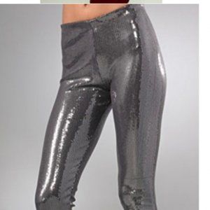 - Alice + Olivia Silver Sequin Leggins💕❤️👠